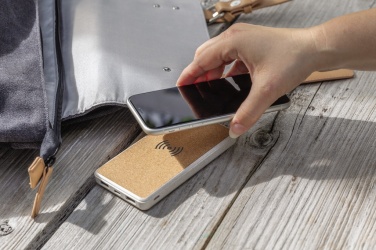 Logotrade Geschäftsgeschenke das Foto: Kork und Weizen 8.000 mAh Wireless Powerbank