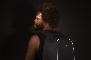 Logotrade promotional gift image of: Swiss Peak AWARE™ anti-theft 15.6" laptop backpack