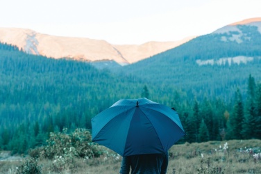 Logotrade promotional products photo of: Swiss Peak Aware™ Ultra-light manual 25” Alu umbrella
