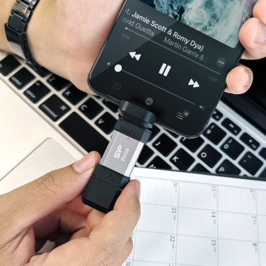 Logo trade promotional giveaway photo of: Pendrive Silicon Power Mobile - C51 3.2, 64GB