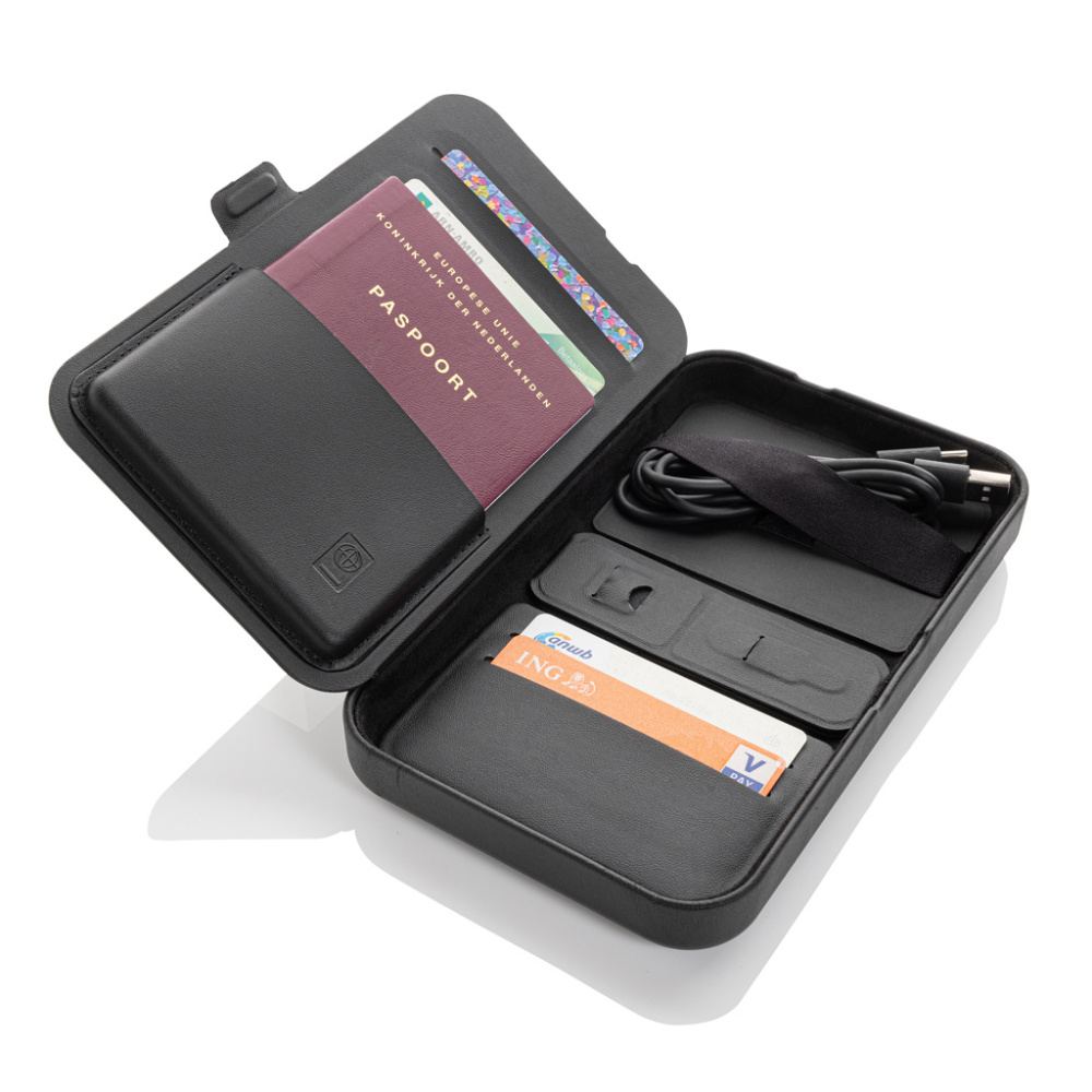 Logo trade promotional products image of: Swiss Peak RCS recycled travel case with 3 in 1 charger