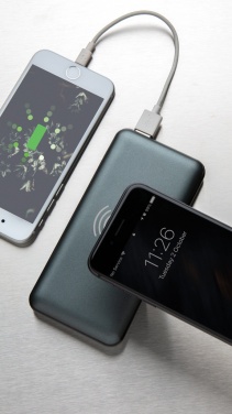Logo trade reklaamtoote pilt: 10 000 mAh kiirlaadimine 10 W juhtmeta akupank