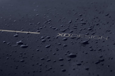 Logotrade ärikingi foto: Bobby Bizzi vargusvastane seljakott ja kohver