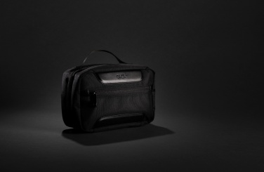 Logotrade ärikingi foto: Swiss Peak AWARE™ RPET Voyager tualetitarvete kott
