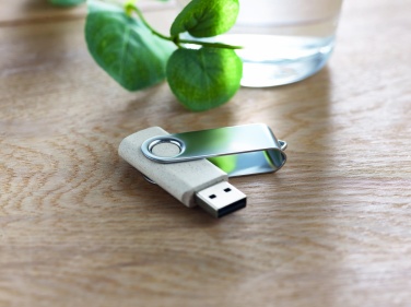 Logo trade reklaamtoote pilt: Nisukõrs PP 50/50 USB 16GB