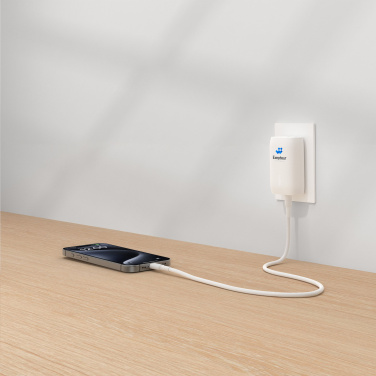 Logotrade meened pilt: Belkin BoostCharge 3-pordiline seinalaadija