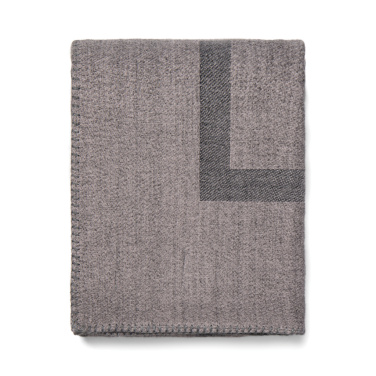Logotrade meene foto: VINGA Monogramm GRS tekk