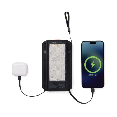 Logotrade firmakingi foto: Nordic Drift Titan 10.000mAh päikesepatareiga akupank