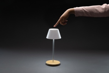 Logo trade mainoslahja ja liikelahja tuotekuva: Pure Glow USB-ladattava pöytälamppu RCS muovista