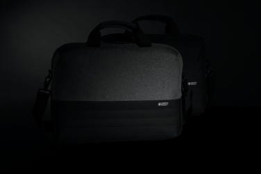 Logotrade mainostuote tuotekuva: Swiss Peak Aware™ RFID 15.6" tietokonelaukku