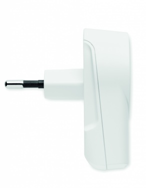 Logotrade liikelahjat mainoslahjat tuotekuva: Matka-adapteri USB-laturi 12W