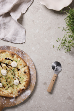 Logo trade liikelahja kuva: VINGA Paso-pizzaleikkuri