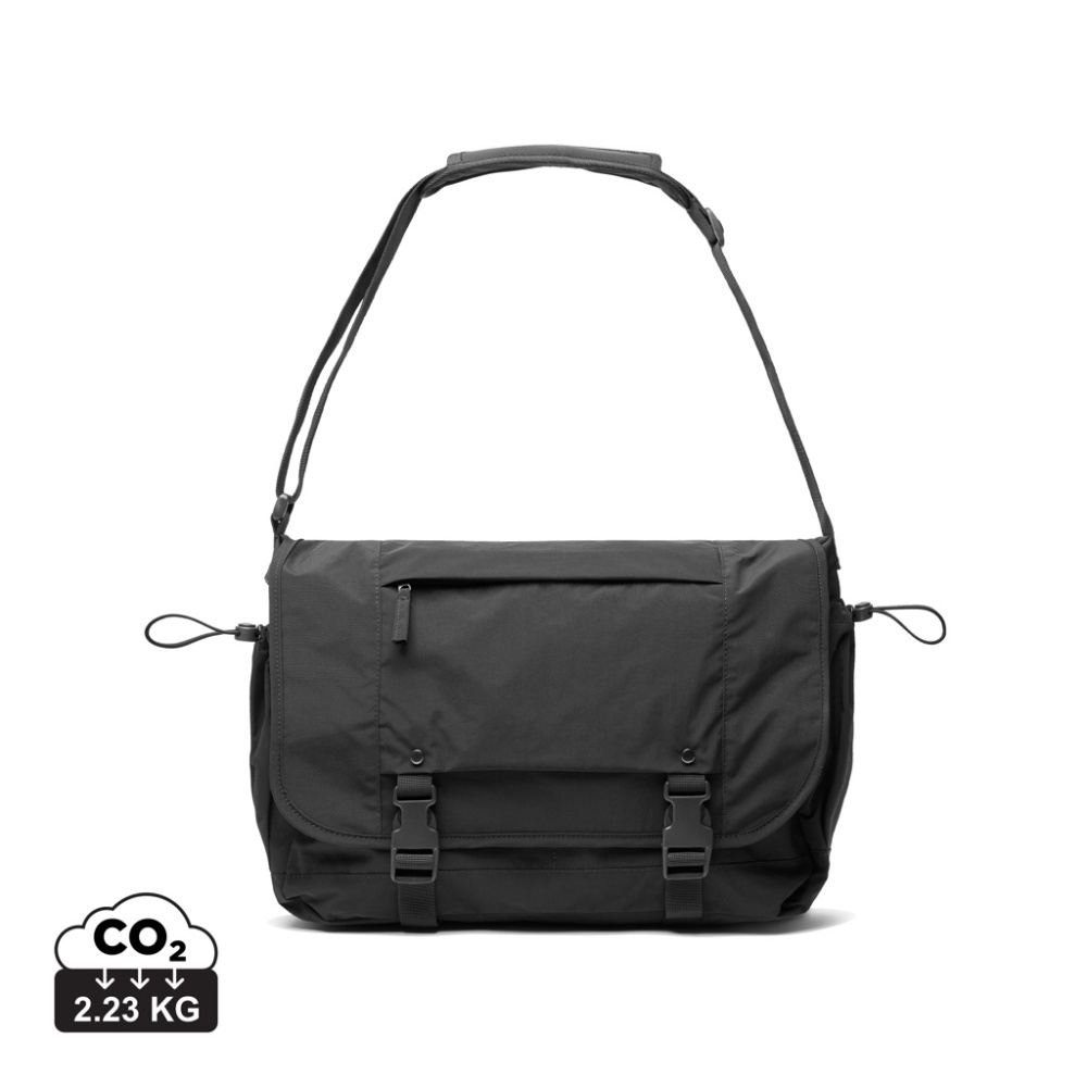 Logotrade mainoslahja tuotekuva: KENTO URBAN RCS rNylon 15,6 tuuman olkalaukku
