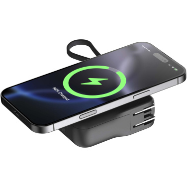 Logo trade mainoslahja ja liikelahja tuotekuva: Xtorm TravelPro 3-in-1-matkalaturi 30 W ja 10 000 mAh 