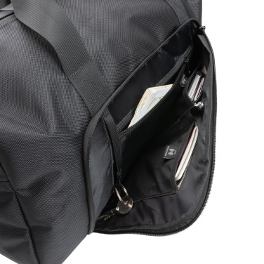 Логотрейд pекламные cувениры картинка: Сумка для выходного дня Swiss Peak AWARE™ RPET Voyager
