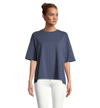 Лого трейд бизнес-подарки фото: BOXY WOMEN T-SHIRT OVERSIZE