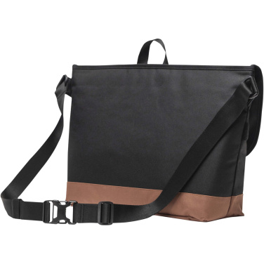 Logotrade profilreklam bild: Herschel Cove messenger av återvunnet material 22,5L